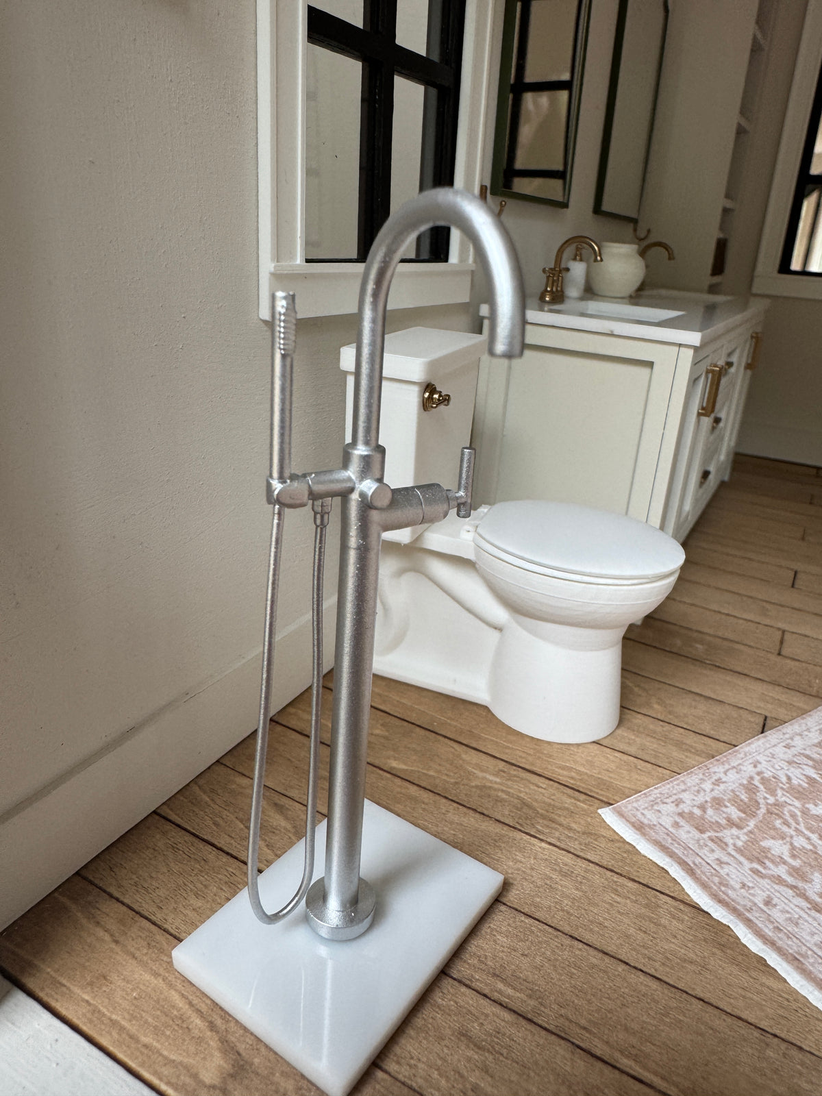 1:12 Scale Miniature Freestanding Bathtub Faucet – Resin Dollhouse Fixture with Handheld Shower