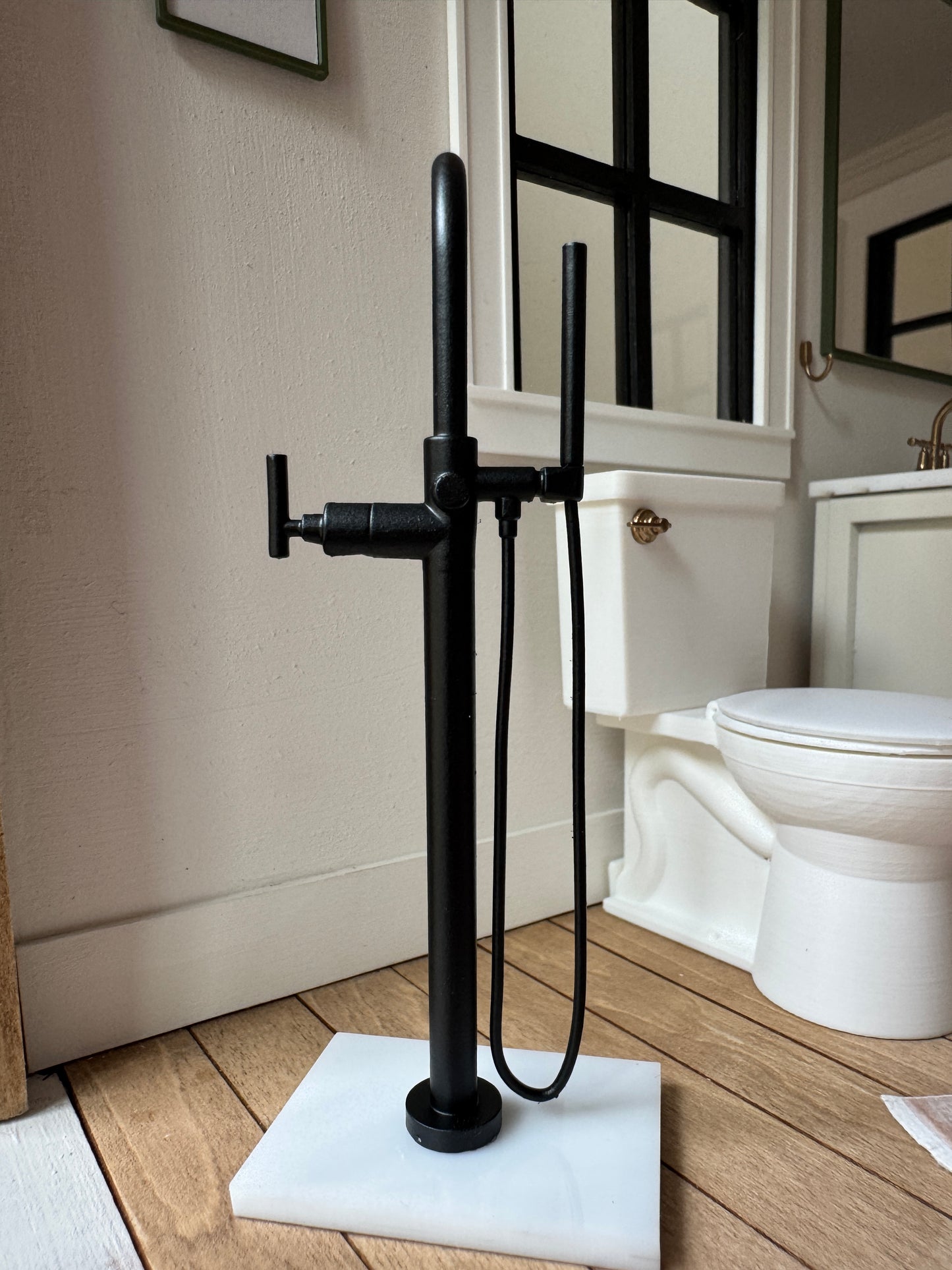 1:12 Scale Miniature Freestanding Bathtub Faucet – Resin Dollhouse Fixture with Handheld Shower