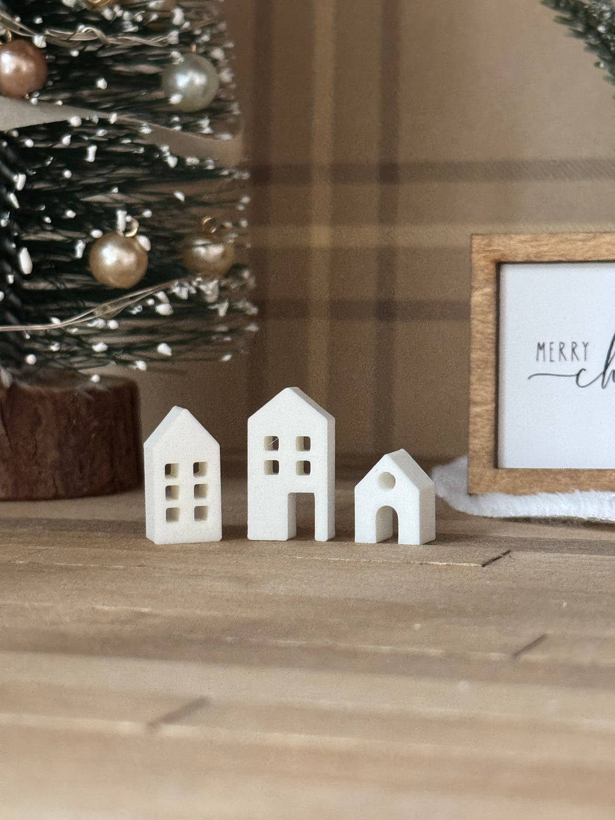 Miniature Winter Village Houses Set of 3 – 1:12 Scale Dollhouse Christmas Decor