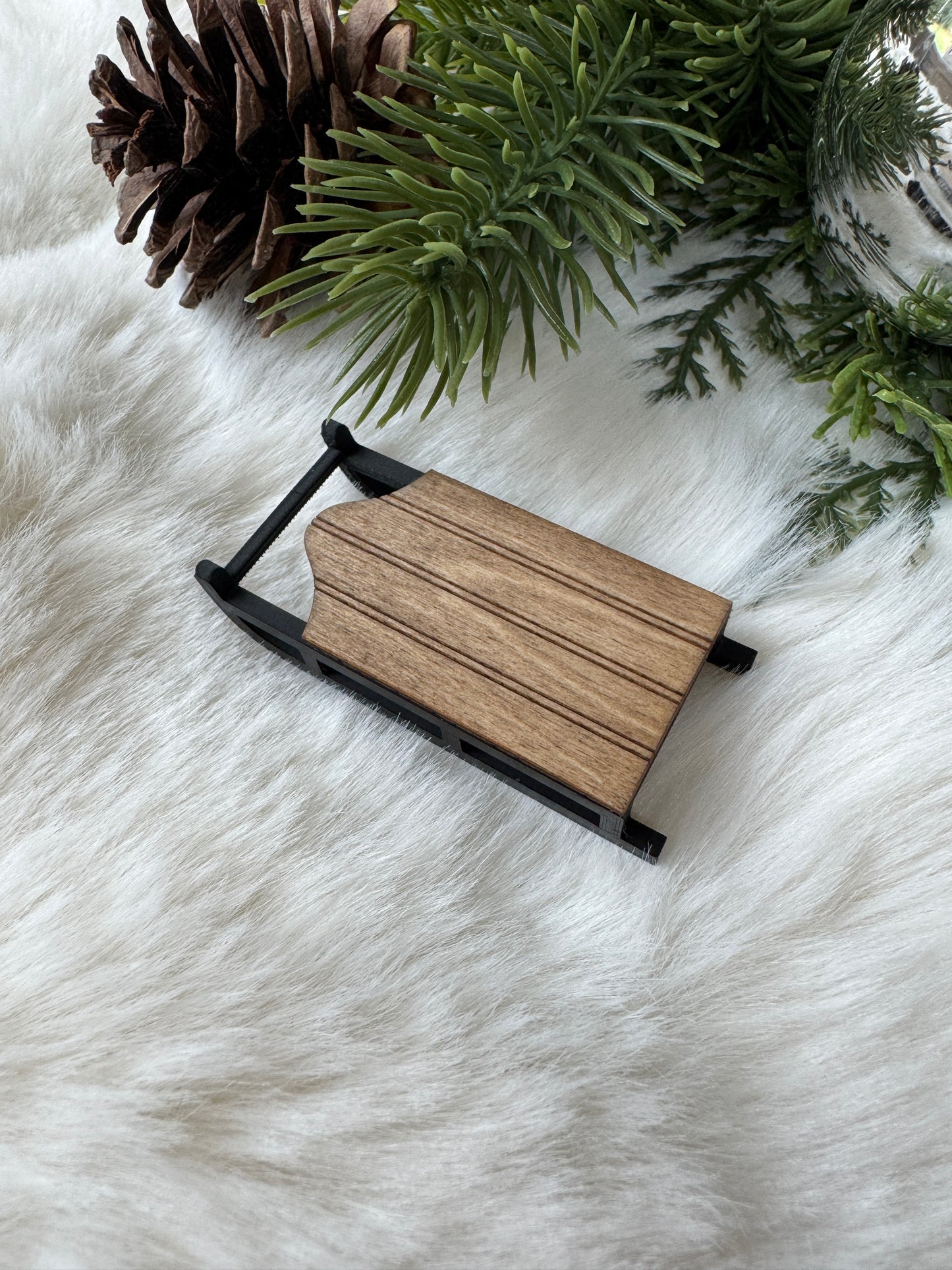 Miniature Winter Sled – 1:12 Scale Dollhouse Christmas Decor