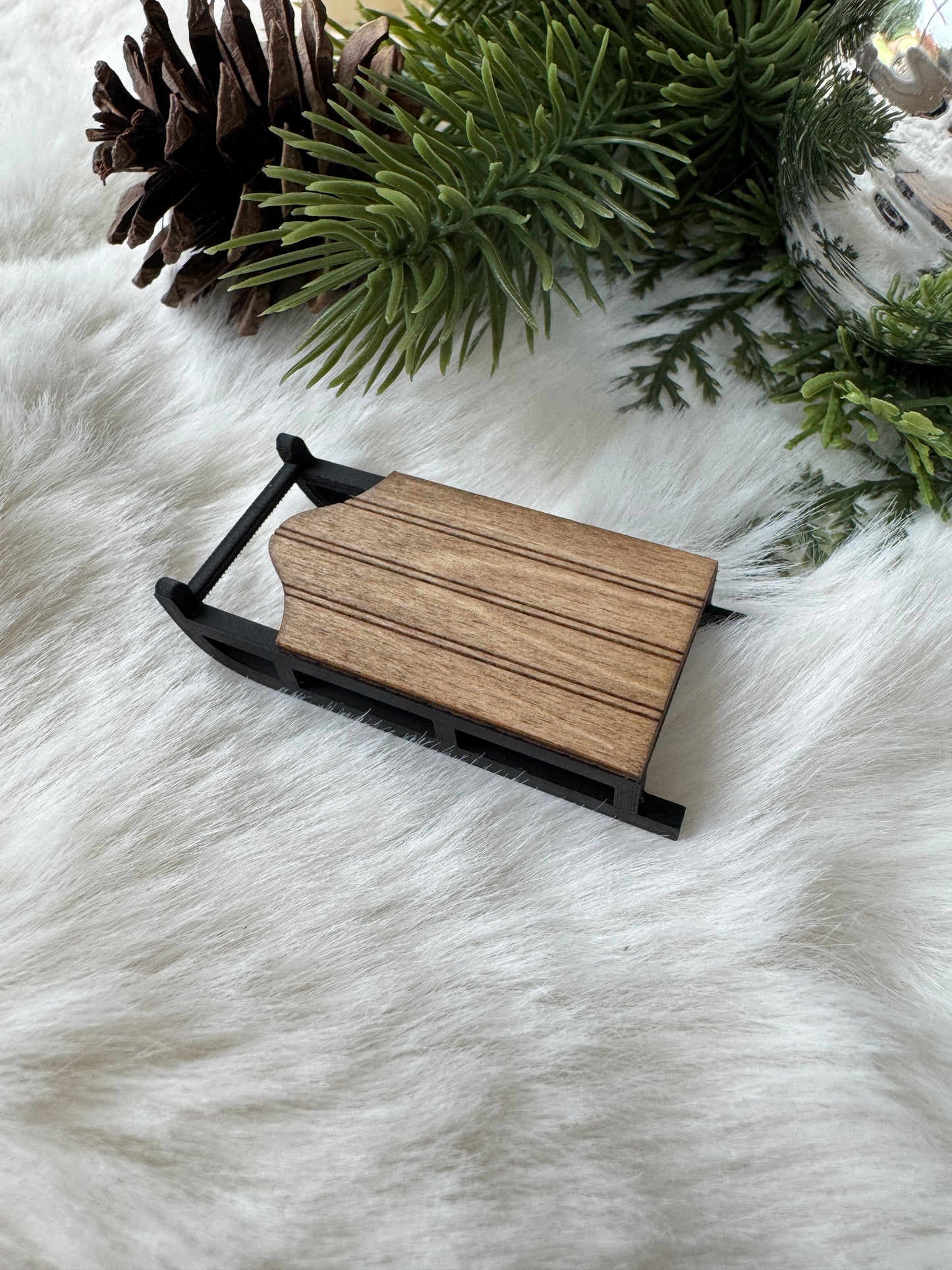 Miniature Winter Sled – 1:12 Scale Dollhouse Christmas Decor