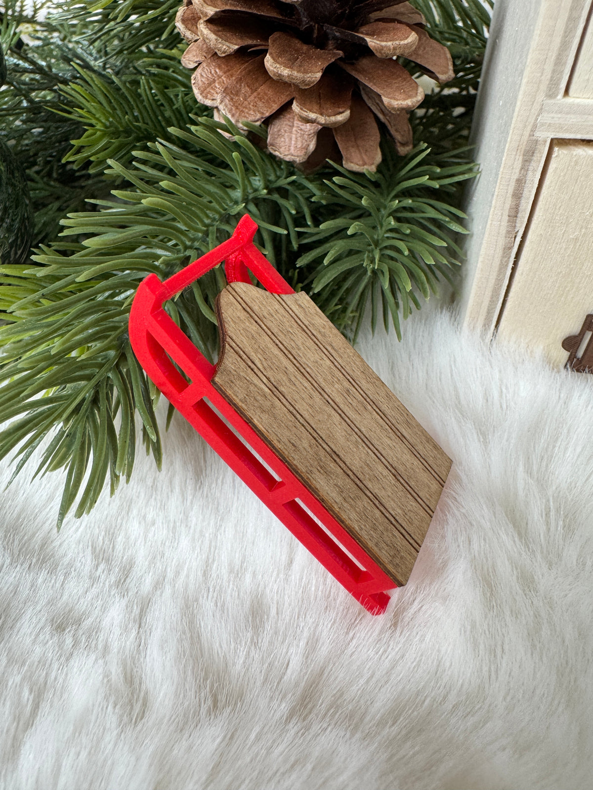 Miniature Winter Sled – 1:12 Scale Dollhouse Christmas Decor