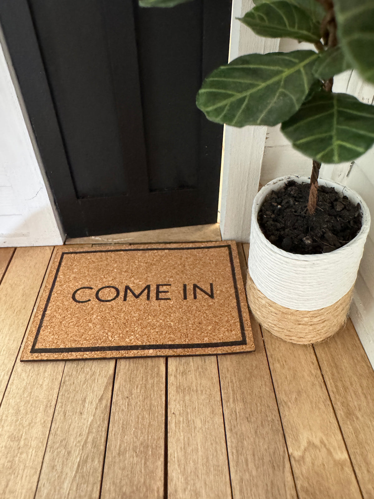 Miniature "Come In" Front Door Mat