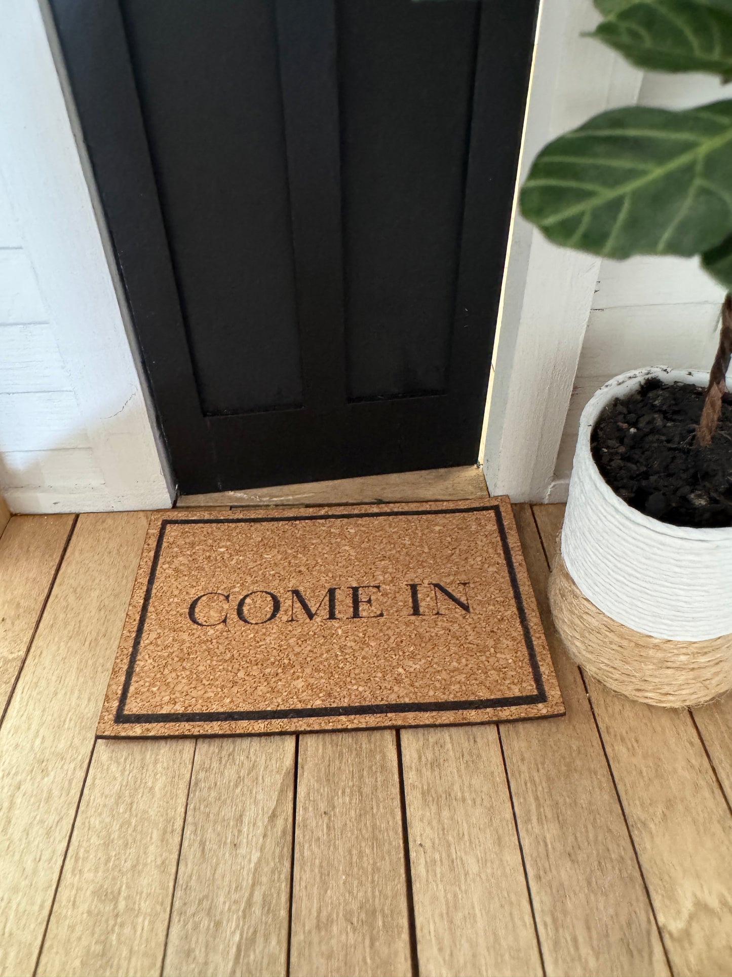 Miniature "Come In" Front Door Mat