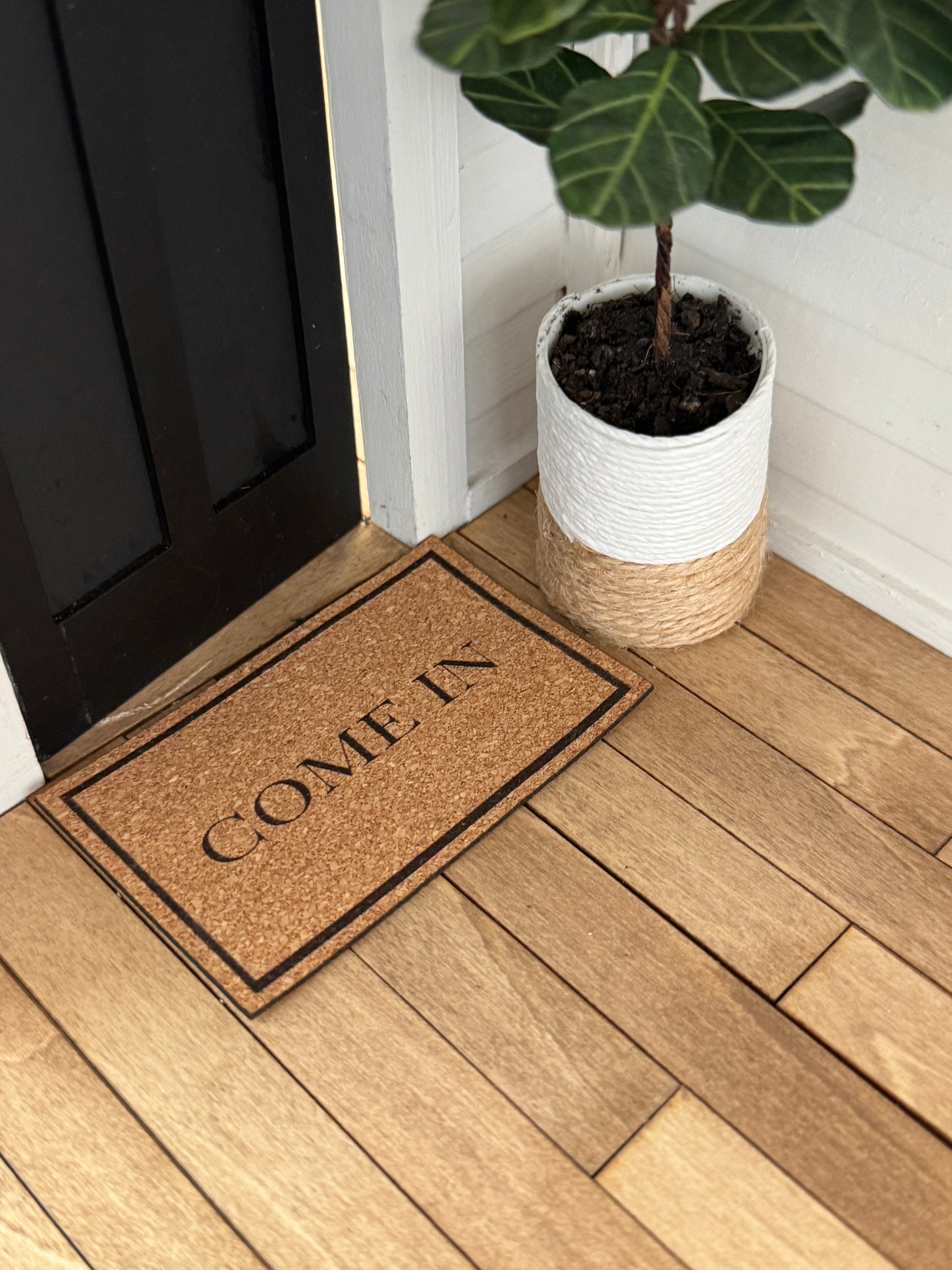 Miniature "Come In" Front Door Mat