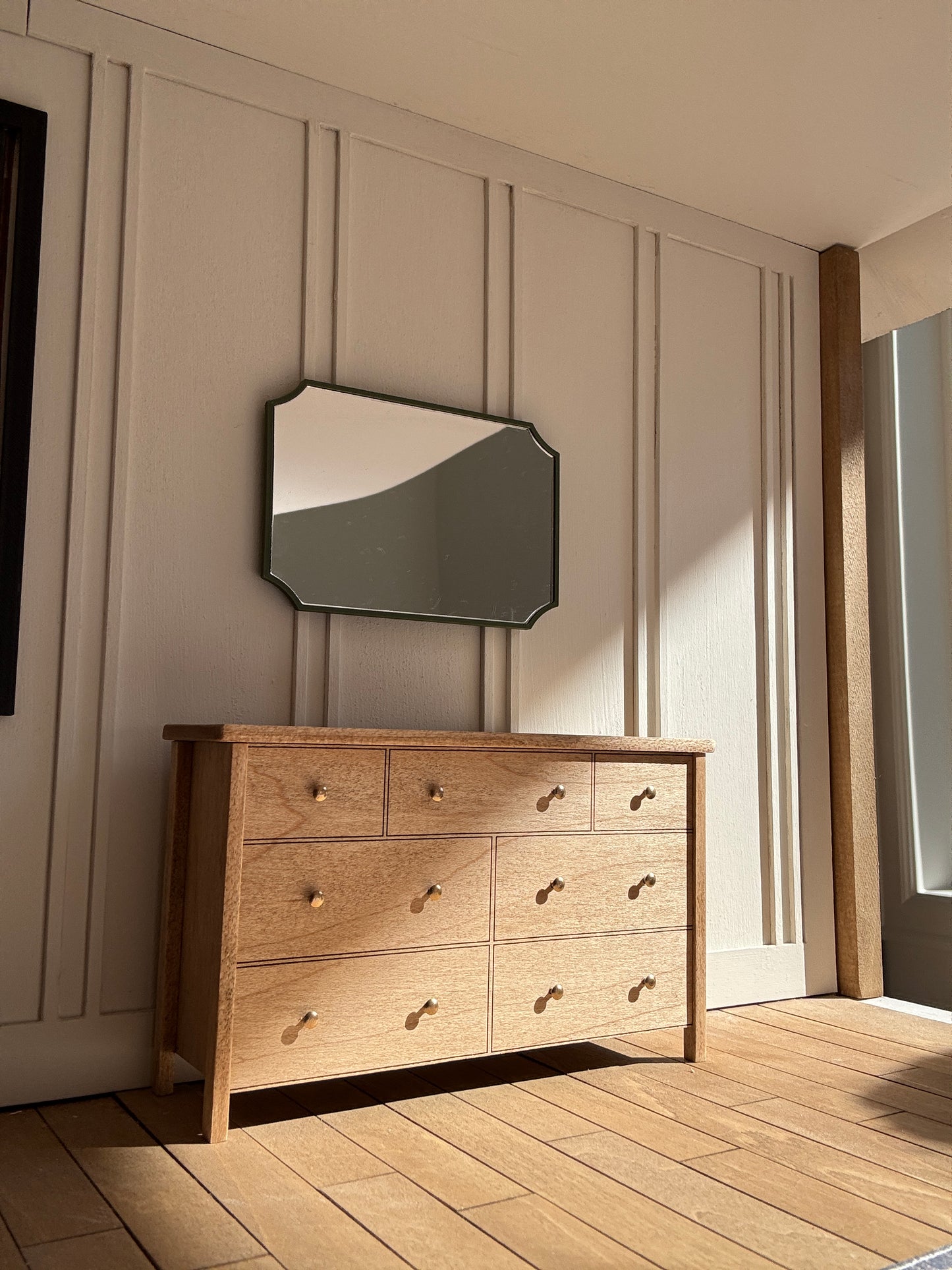 Dollhouse Mirror 1:12 Scale | Cut 4-Corner Frame Mirror