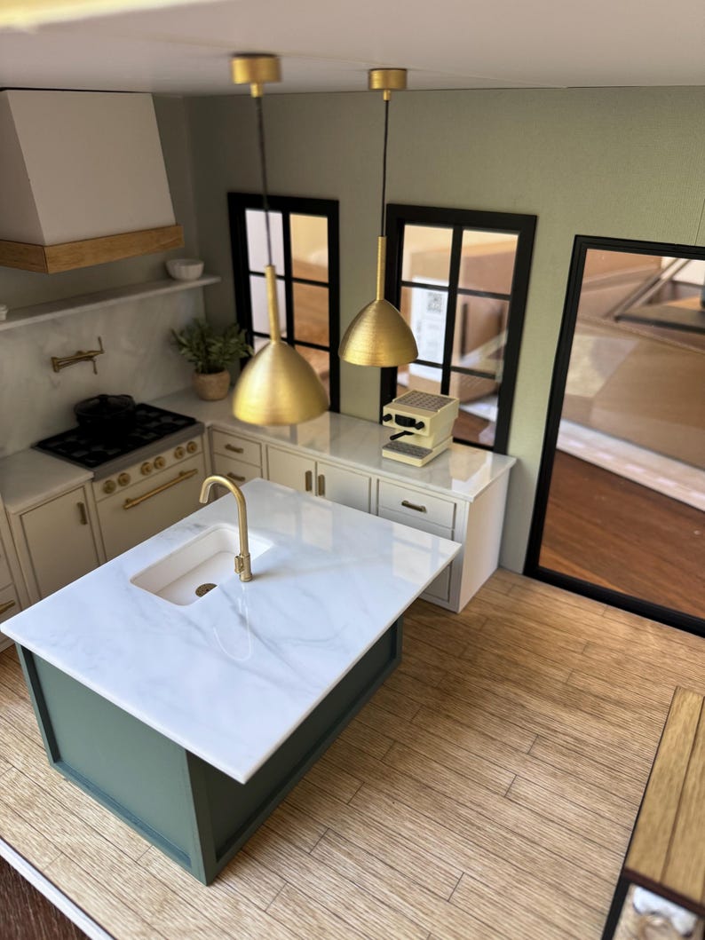 Working dollhouse pendant light, 1:12 scale battery LED magnetic design