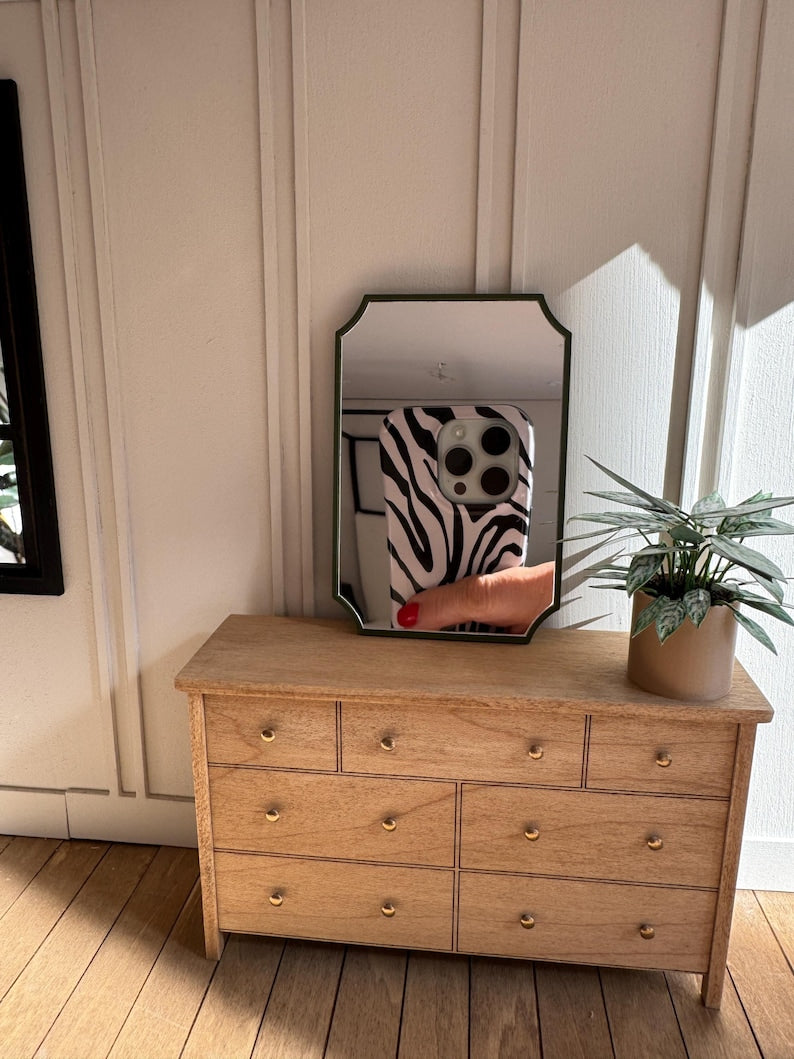Dollhouse mirror, close-up detail, 1:12 scale cut 4-corner frame